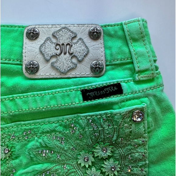 Jean shorts - Picture 3 of 5